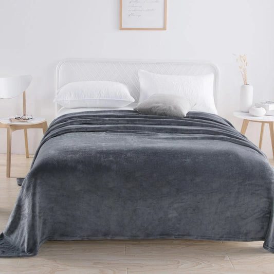 Cerelax All-Season Silk-Fleece Comforter